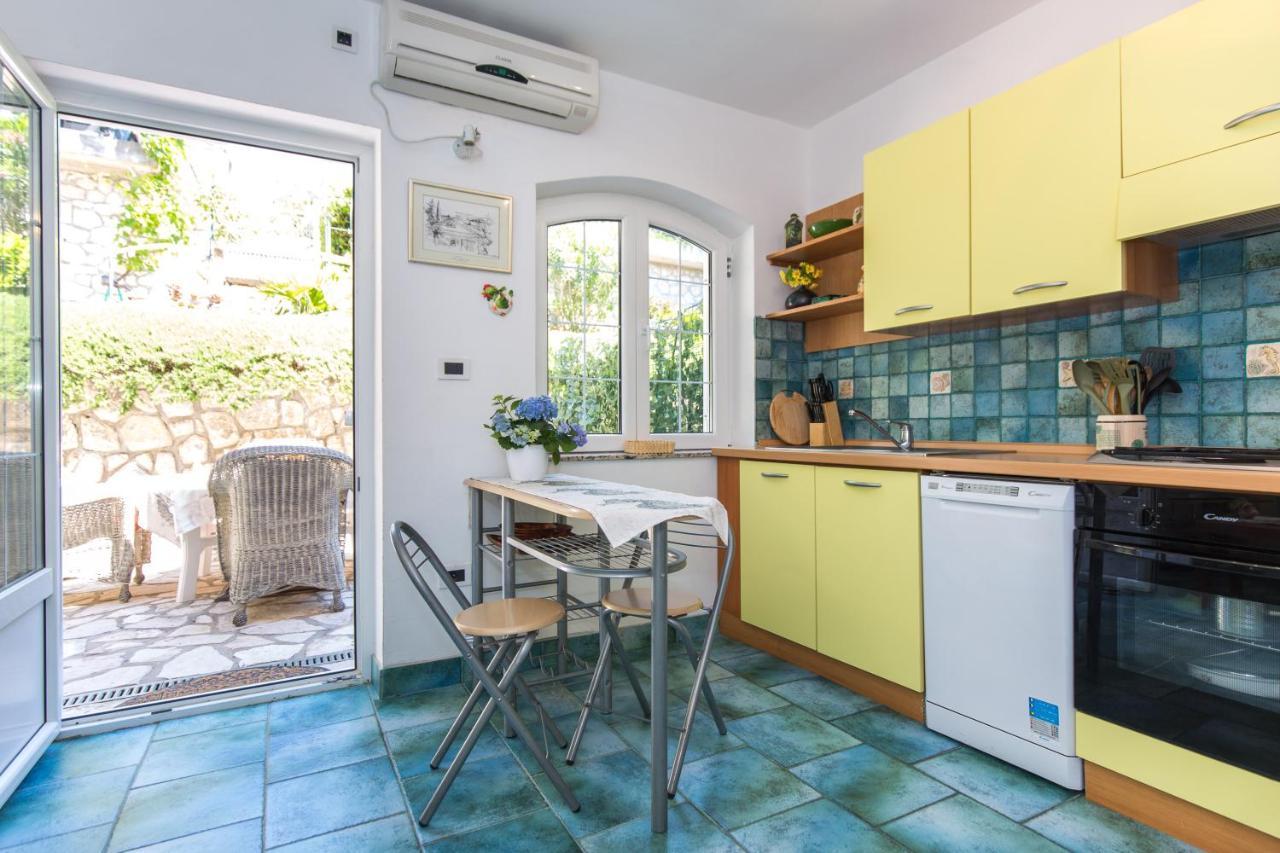 Villa Stefi Novi Vinodolski Exterior foto